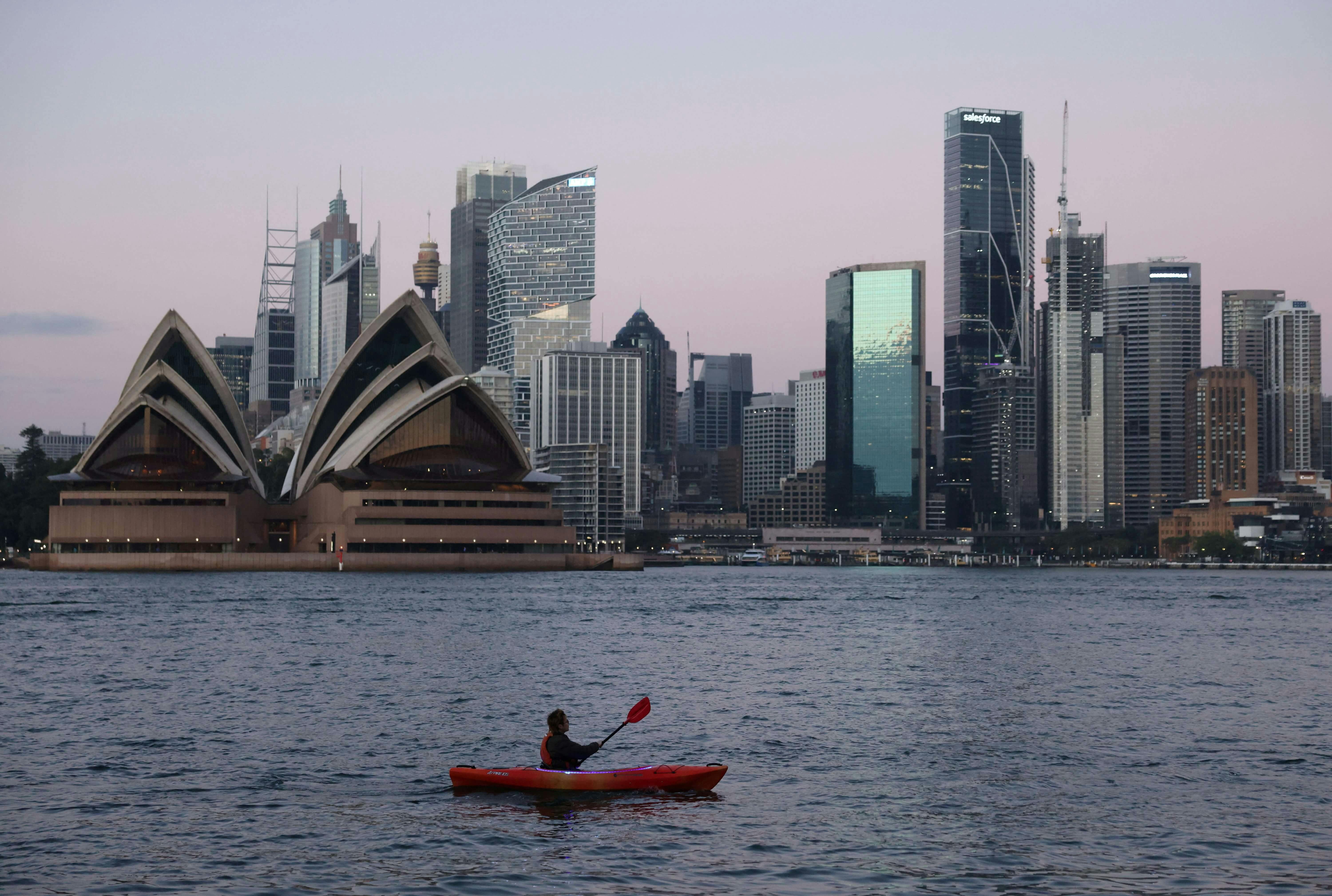 Australia Introduces Gambling Ad Reforms as Losses Pile