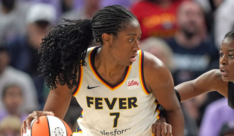 Sky vs Fever Predictions, Picks & Odds for Tonight’s WNBA Game 