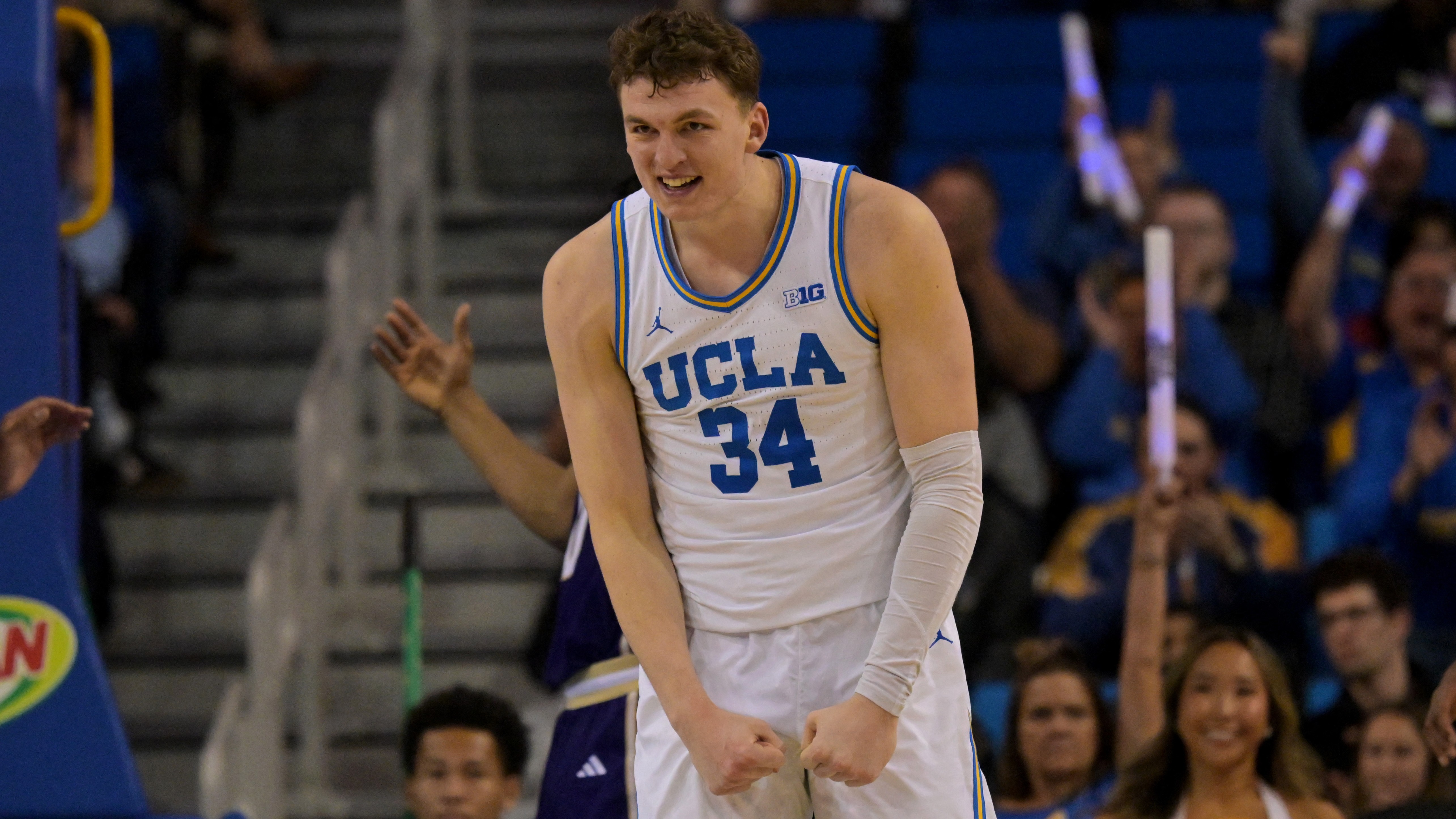 UCLA vs Michigan Prediction, Picks & Odds for Today's College Basketball Game 