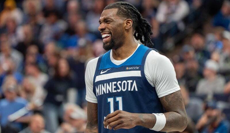 Warriors vs Timberwolves Predictions, Picks & Odds for Tonight’s NBA Playoffs Game 2