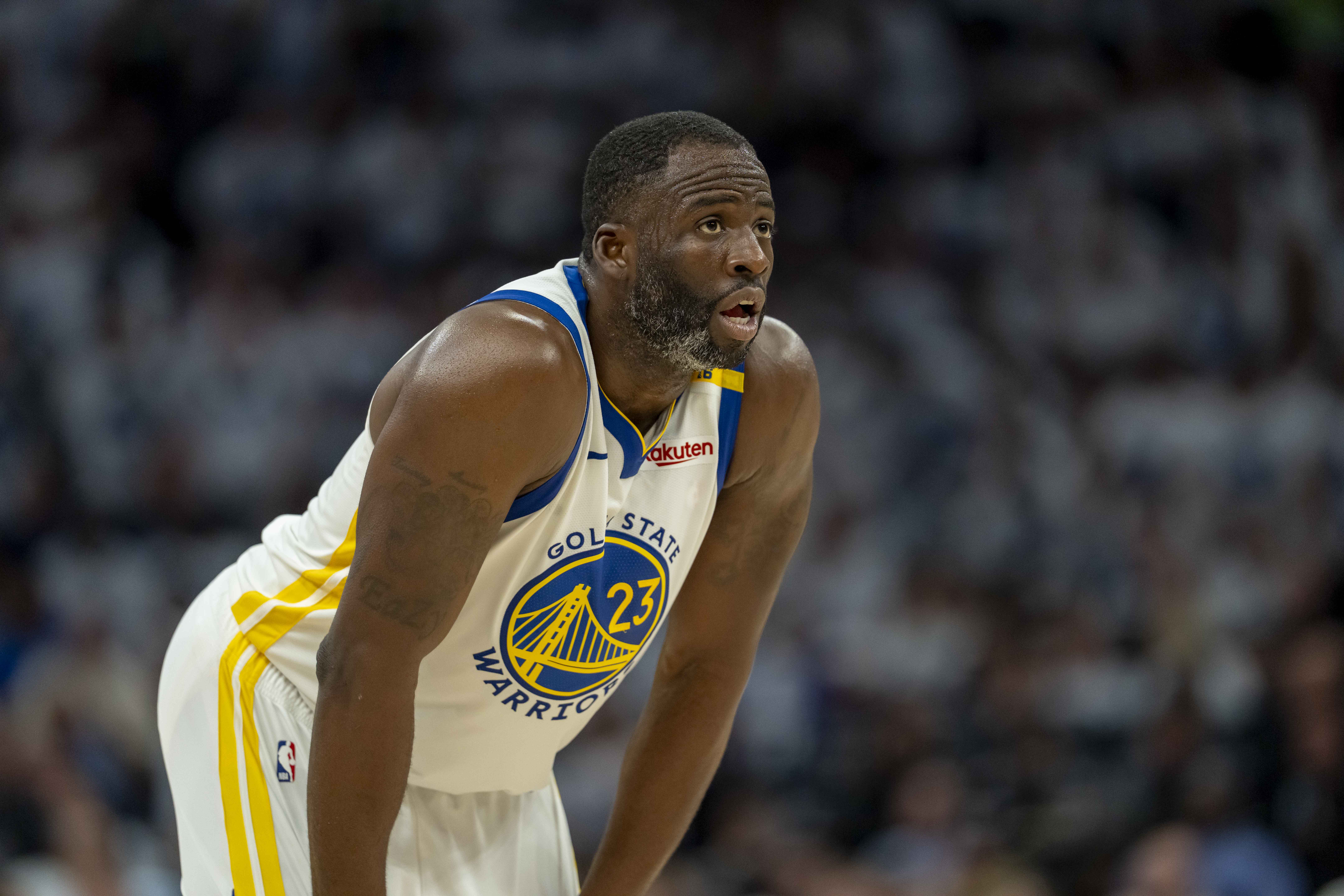 How To Bet - Did Draymond Green Tell Warriors to Cover the Spread? Lip Readers Think So