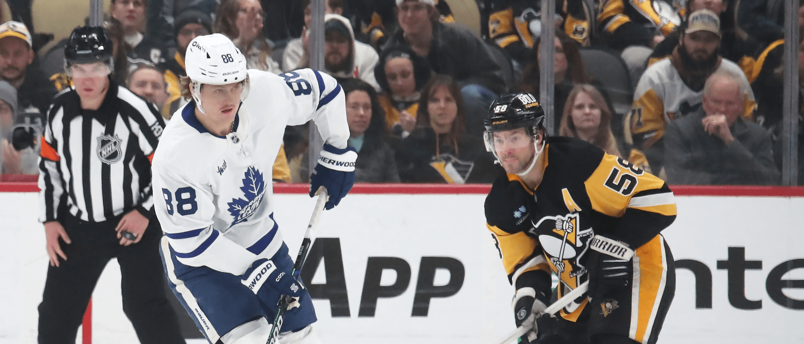 Maple Leafs vs Senators Prediction, Picks & Odds for Tonight’s NHL Game