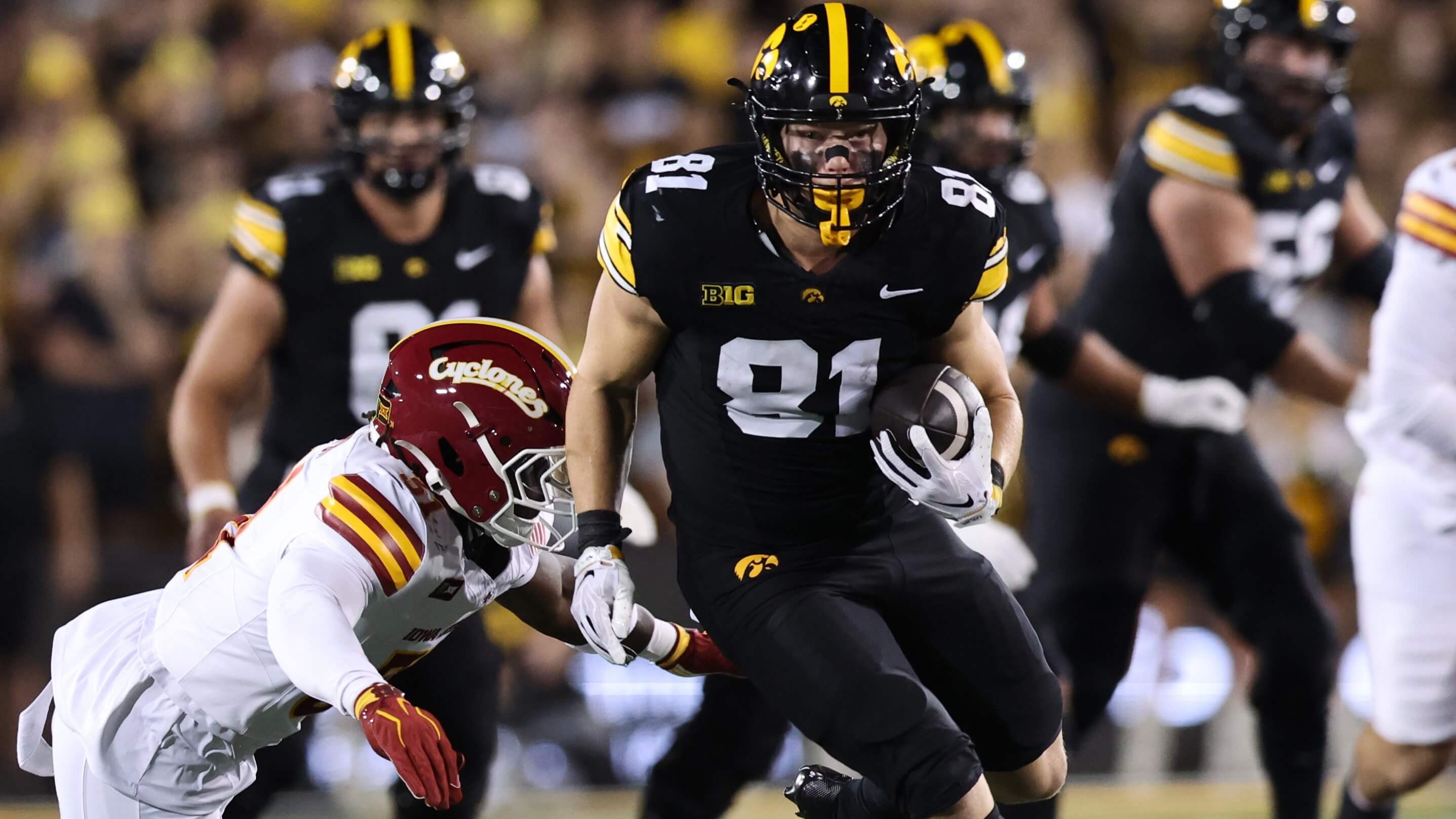 Iowa Hawkeyes DJ Vonnahme NCAAF