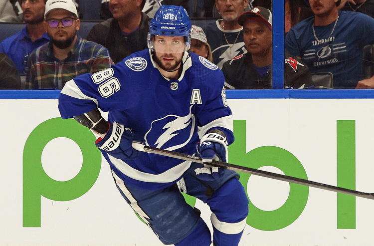 How To Bet - Lightning vs Panthers Predictions, Picks, and Odds for Today’s NHL Playoff Game 