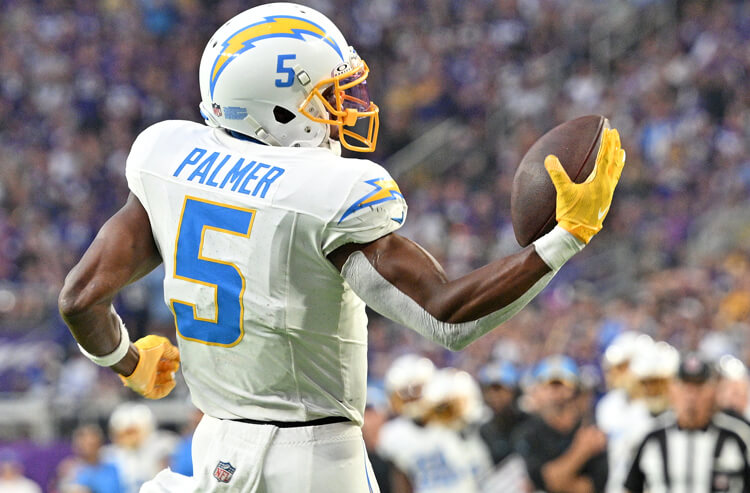 Raiders vs Chargers Odds, Picks, and Predictions Week 4: Palmer Gets Charged Up