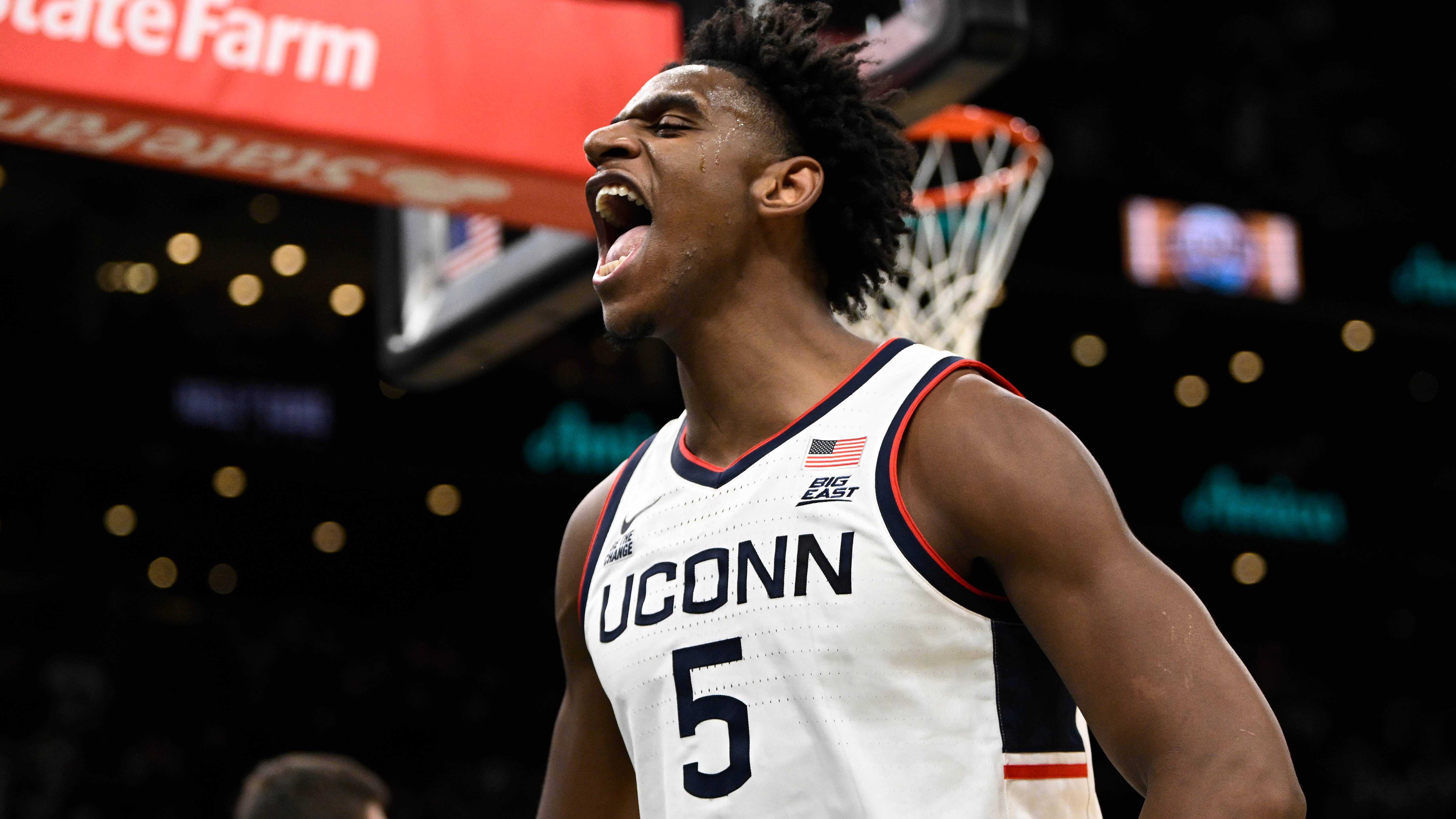 How To Bet - Illinois vs UConn Prediction, Picks & Odds for Today's College Basketball Game