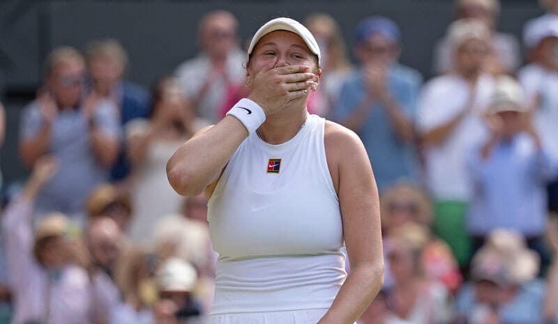 Wimbledon Odds 2025: Anisimova Upsets Sabalenka in Semifinal Thriller