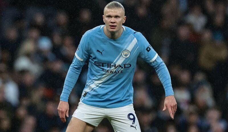 Premier League Title Odds 2025-26: Man City Surge as Arsenal Slip Tightens the Race