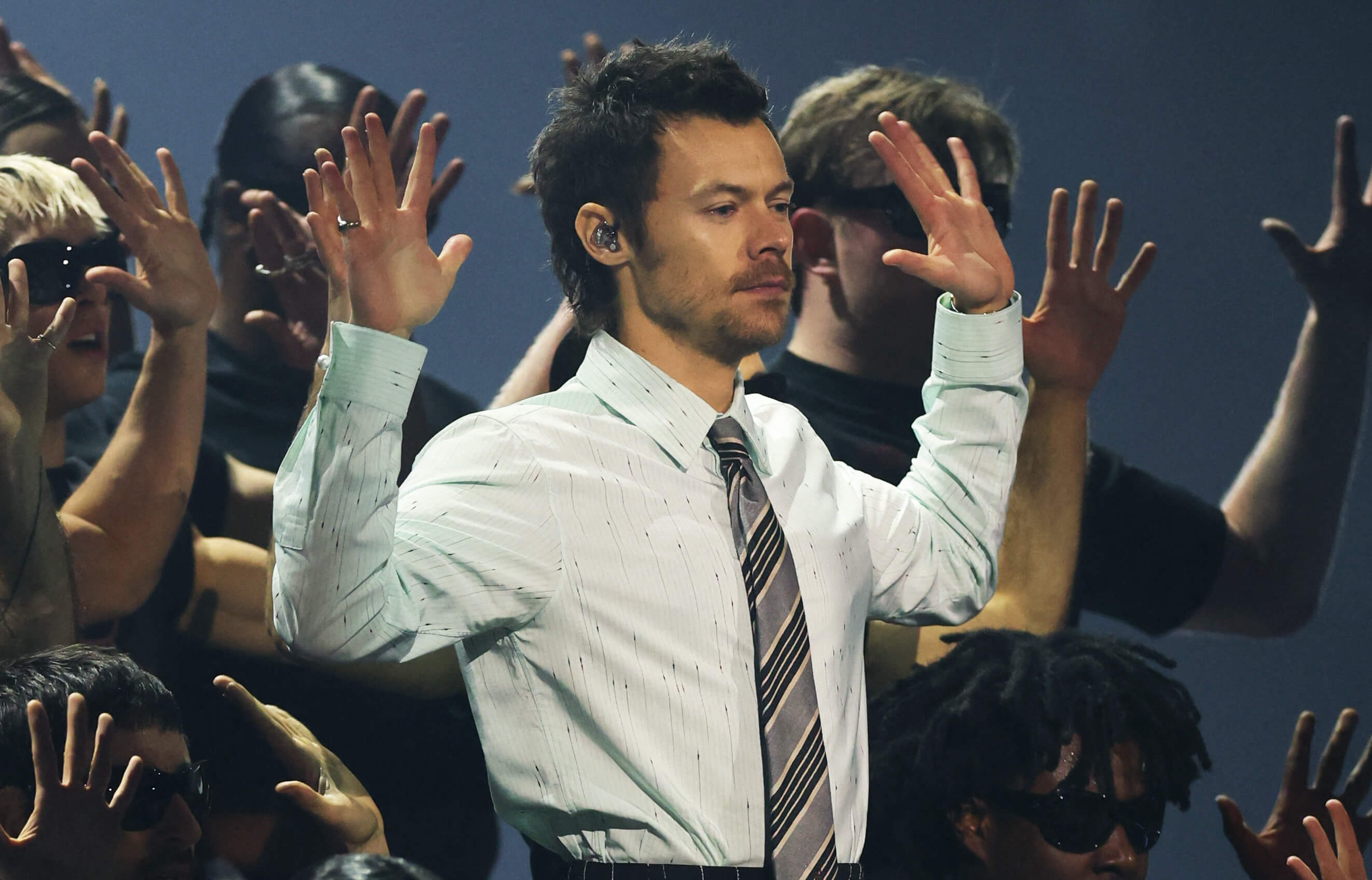 How To Bet - Super Bowl Halftime Show Odds: Harry Styles Jumps into Second Place as Announcement Nears