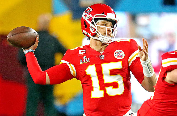Patrick Mahomes Kansas City Chiefs NFL 2021 NFL MVP Odds: Mahomes Tops Board, Stafford Rising