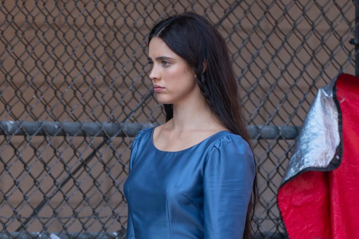 How To Bet - Next Bond Girl Odds 2026: Margaret Qualley Favorite as Sweeney, Taylor-Joy Slide