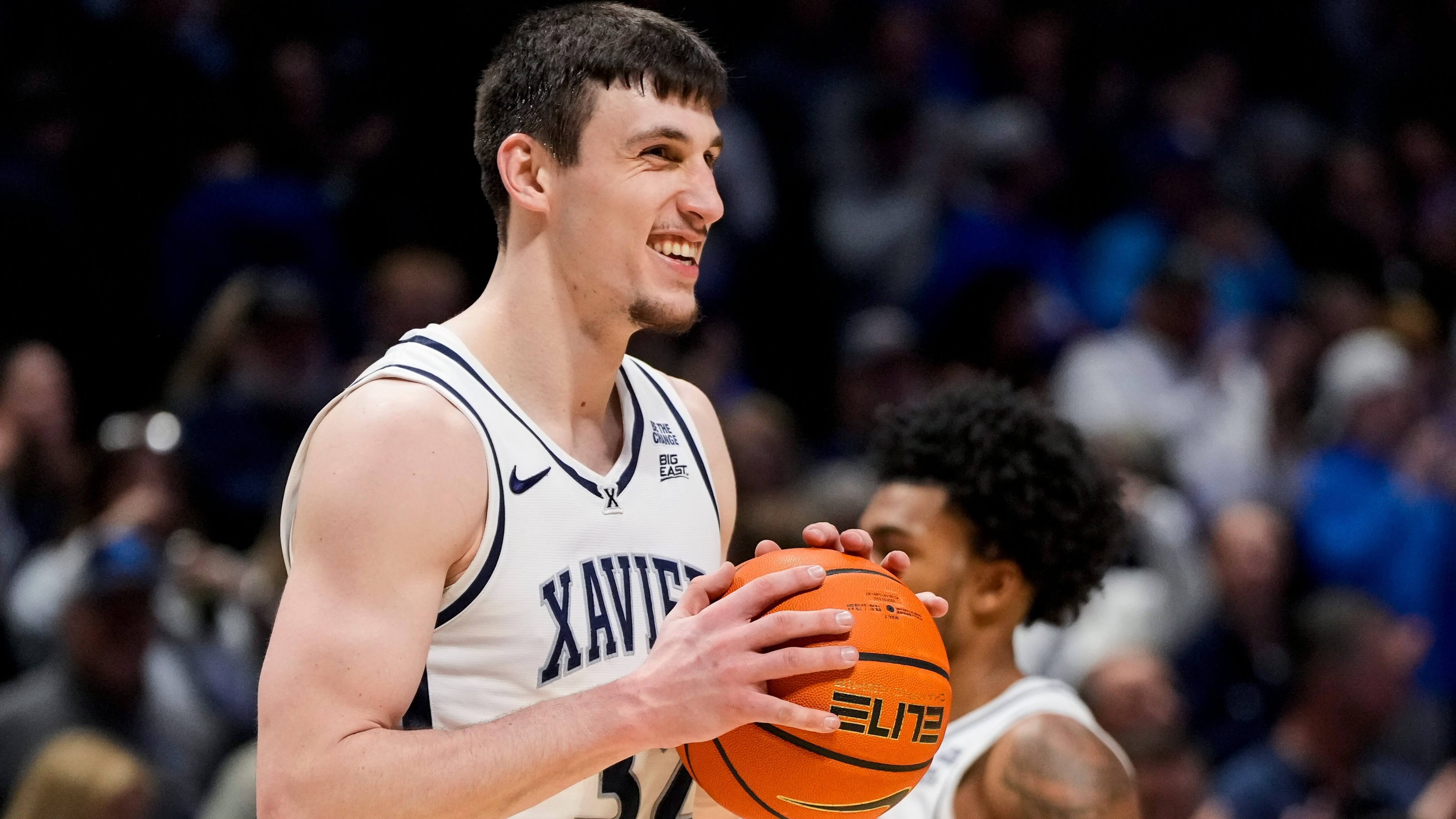 Xavier Musketeers NCAAM Zach Freemantle