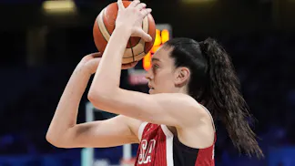 How To Bet - France vs USA Odds, Picks & Predictions: Olympic Women's Basketball Gold Medal Game