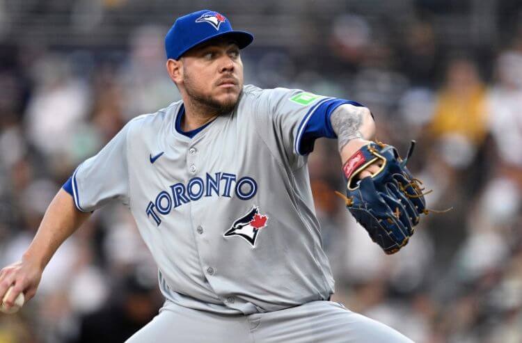 Blue Jays vs Royals Prediction, Picks, and Odds for Tonight’s MLB Game 