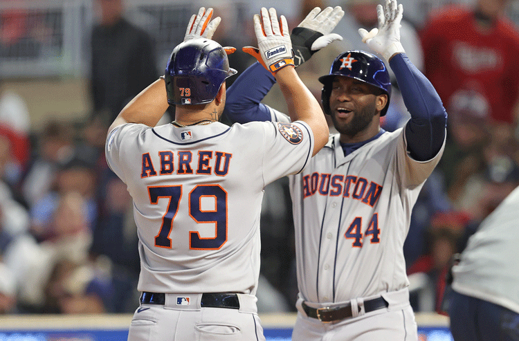 Royals beat Astros 3-2 as Houston maintains hold on wild-card spot, Pro  Sports