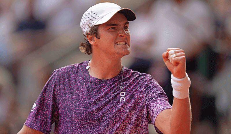 2026 French Open Odds: Fonseca Stuns Djokovic, Zverev French Open Favorite!