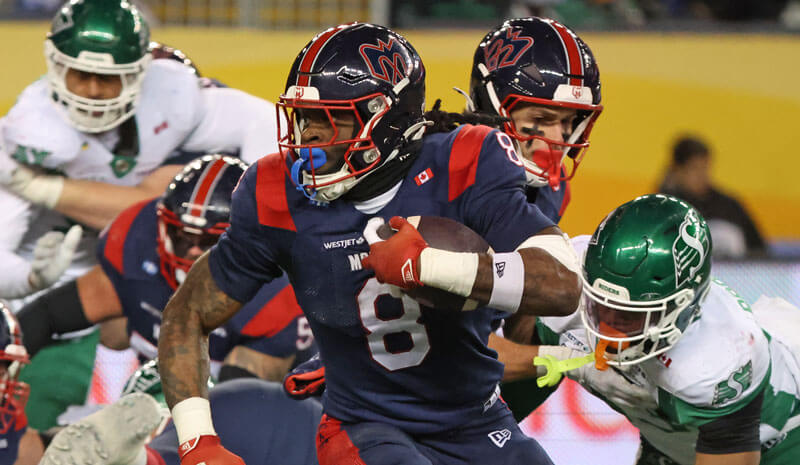 Montreal Alouettes running back Stevie Scott III (8).