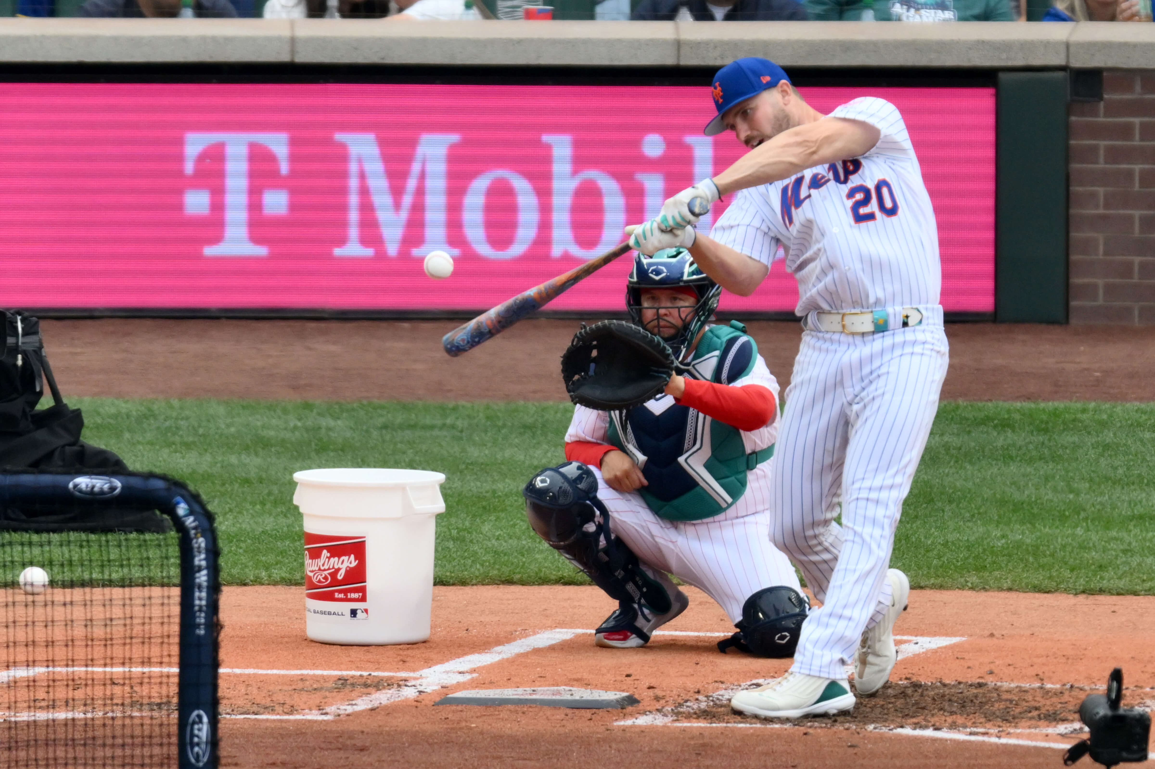 Alonso, Henderson Lead Pack in 2024 Home Run Derby Betting