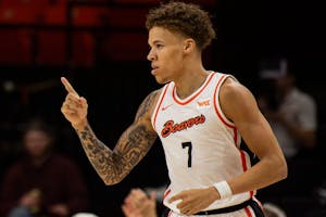 Oregon State vs UCF Prediction, Picks & Odds for Today’s CBC Game