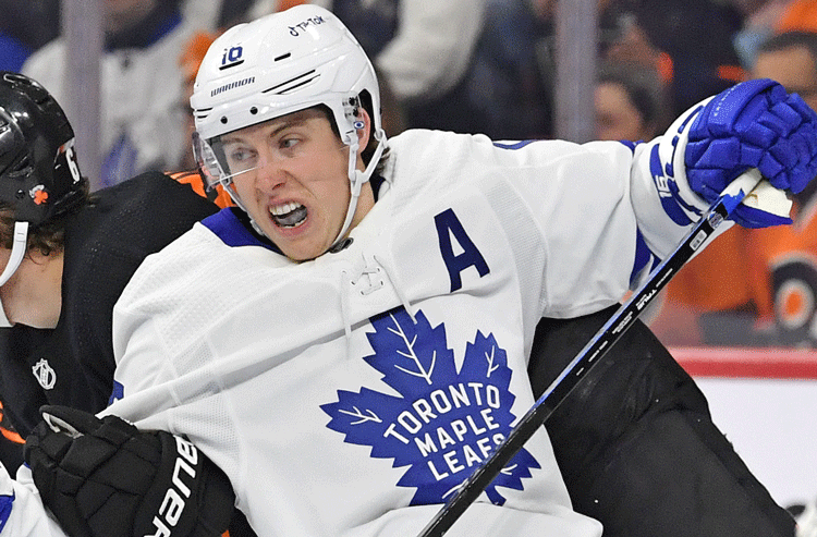 Kallgren gets shutout in 1st NHL start, Leafs beat Stars 4-0