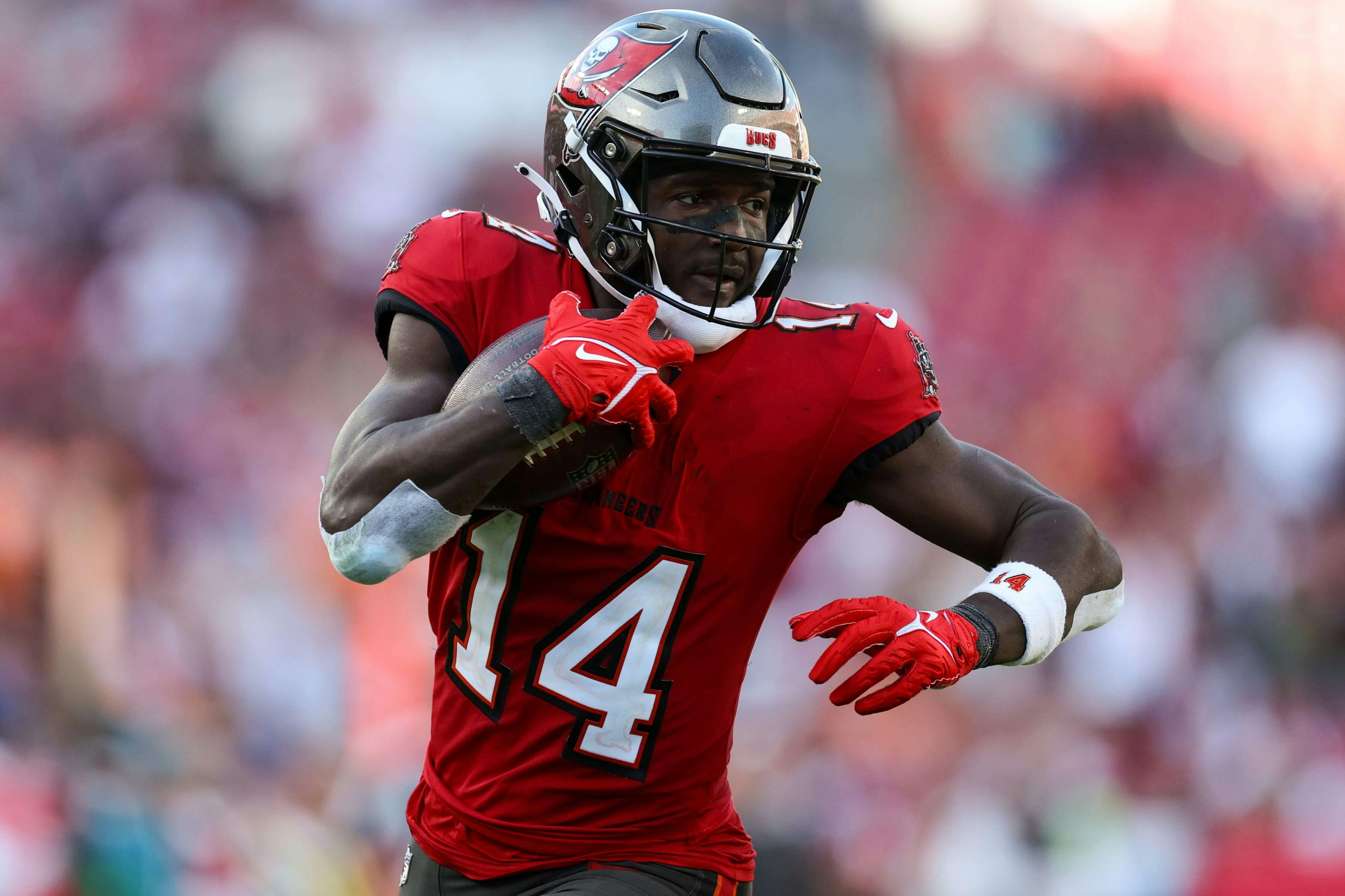 Buccaneers vs Cowboys Prop Picks Tonight: Thursday Night Football
