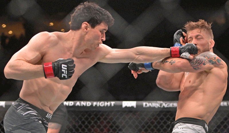 Kevin Holland vs Mike Malott Predictions, Picks & Odds