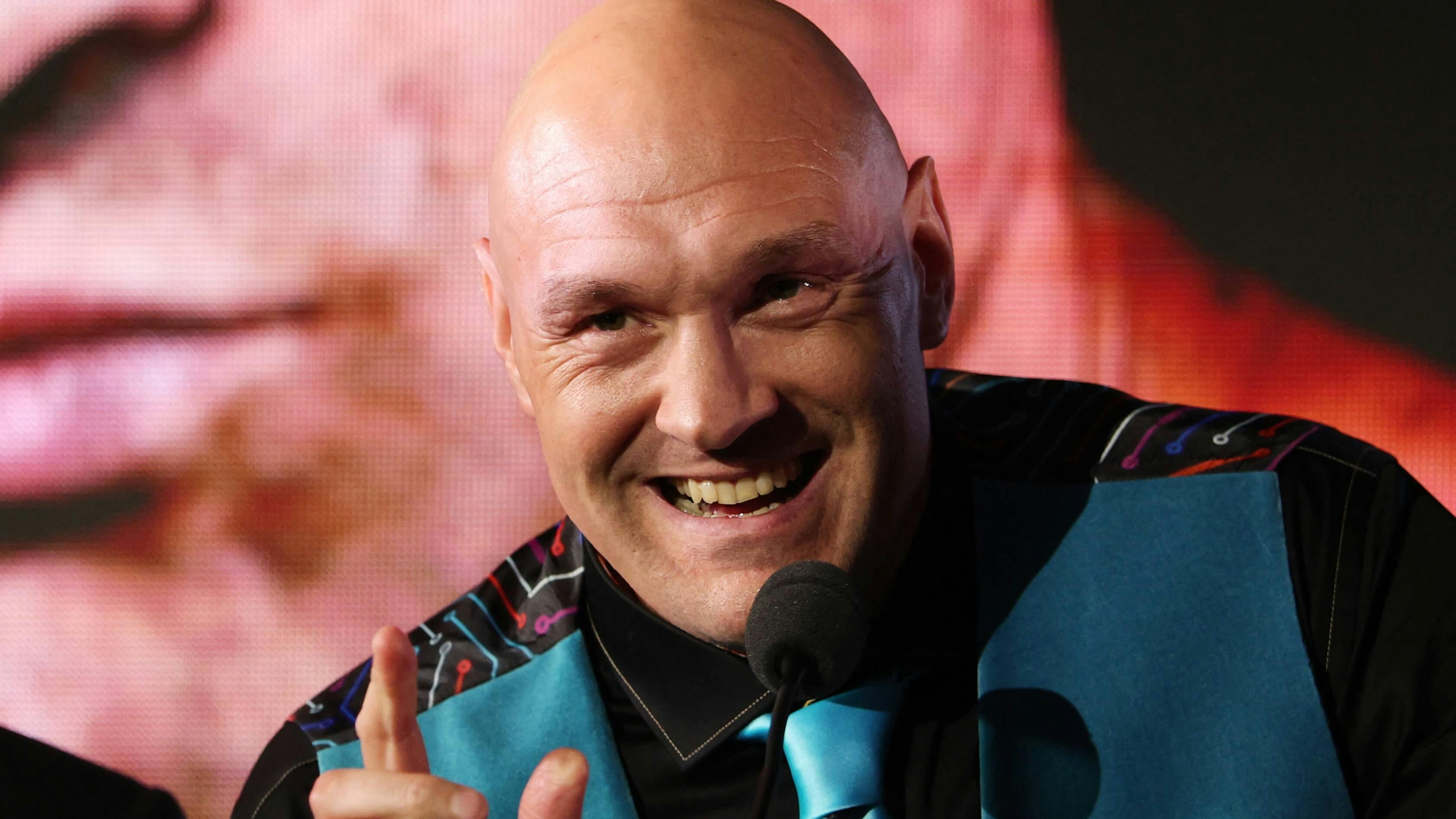 Tyson Fury vs Arslanbek Makhmudov Predictions, Picks & Odds for April 11