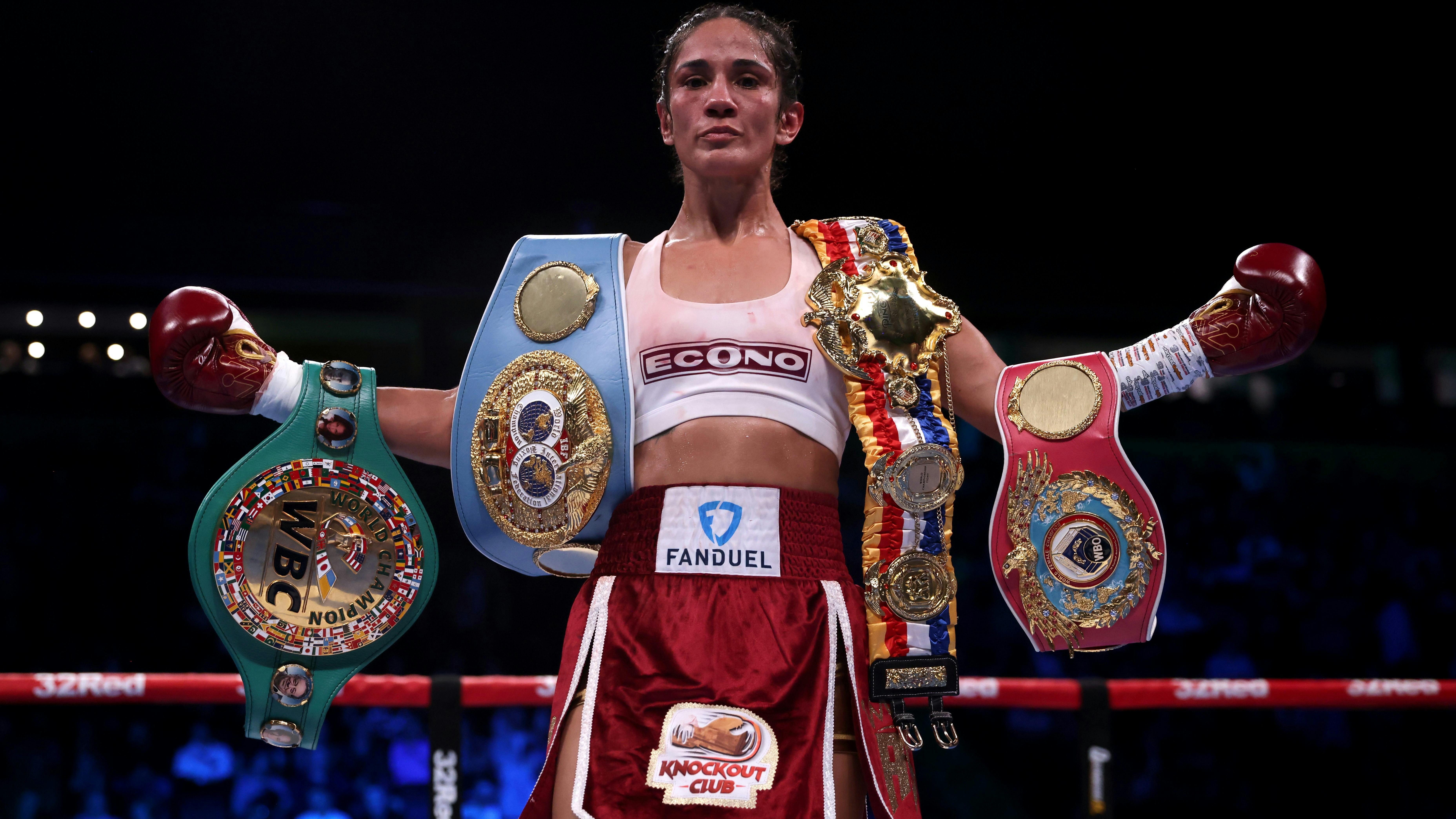 Amanda Serrano boxing