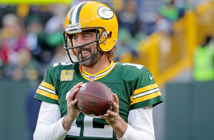 Bears vs Packers Sunday Night Football Picks and Predictions: Rodgers & Co. Keep Things Moving