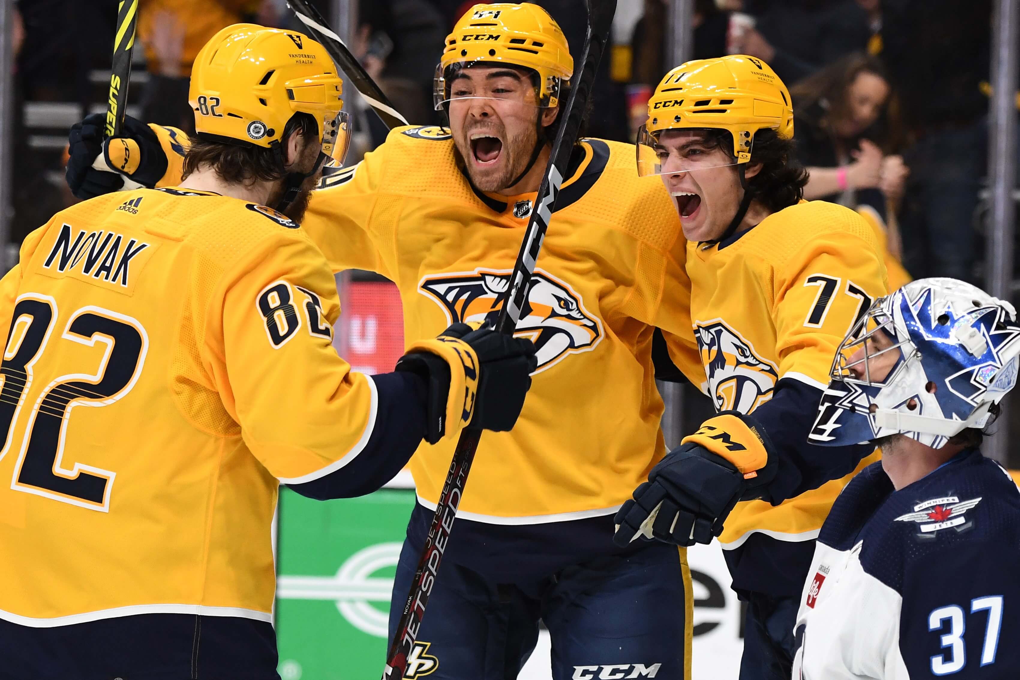 How To Bet - Maple Leafs vs Predators Odds, Picks, and Predictions Tonight: Preds Primed for Upset Score