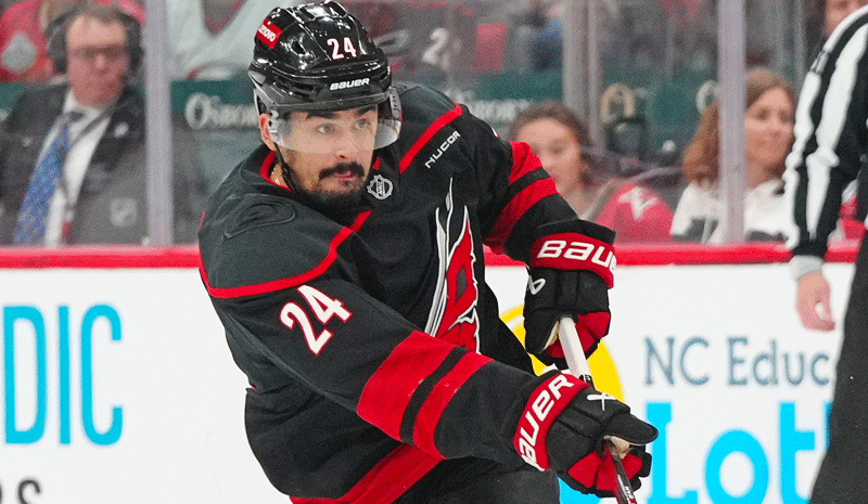 Panthers vs Hurricanes Prediction, Picks & Odds for Tonight’s NHL Playoffs Game 1