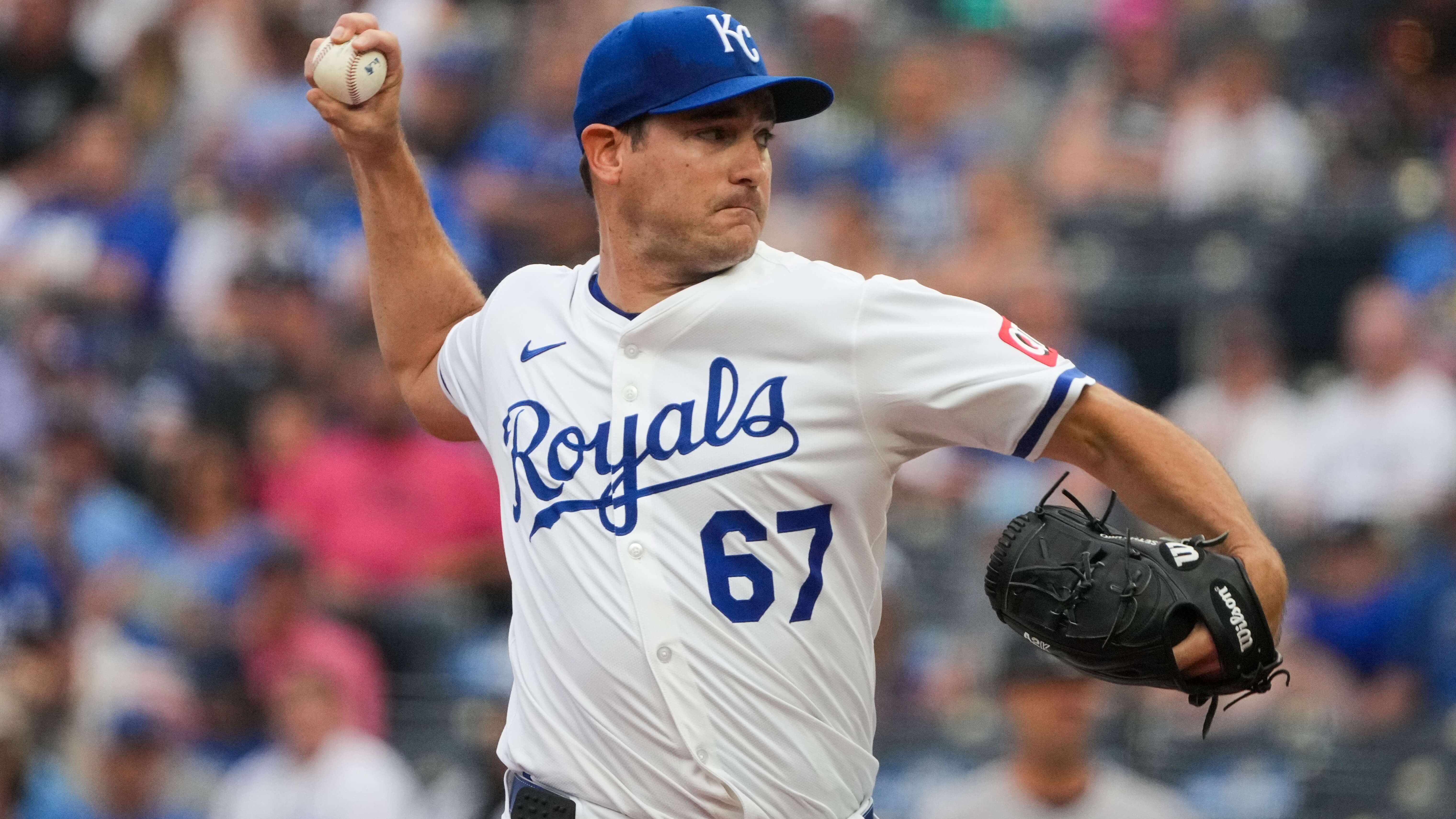 Royals vs Rangers Prediction, Picks & Odds for Today’s MLB Game