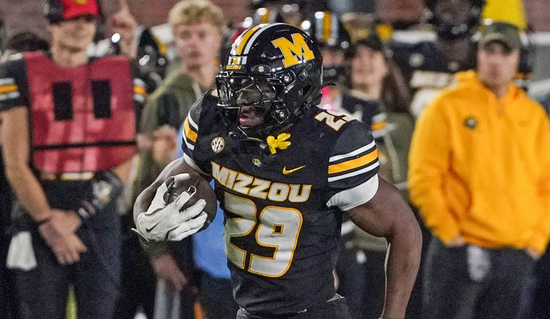 Missouri vs Arkansas Prediction, Picks & Odds for November 29 — College Football Week 14