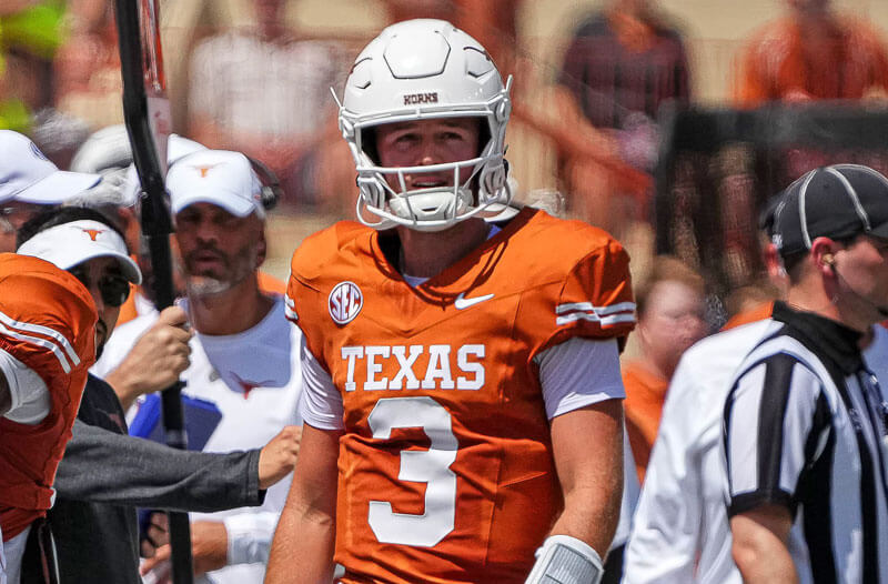 Texas Longhorns quarterback Quinn Ewers in NCAAF action.