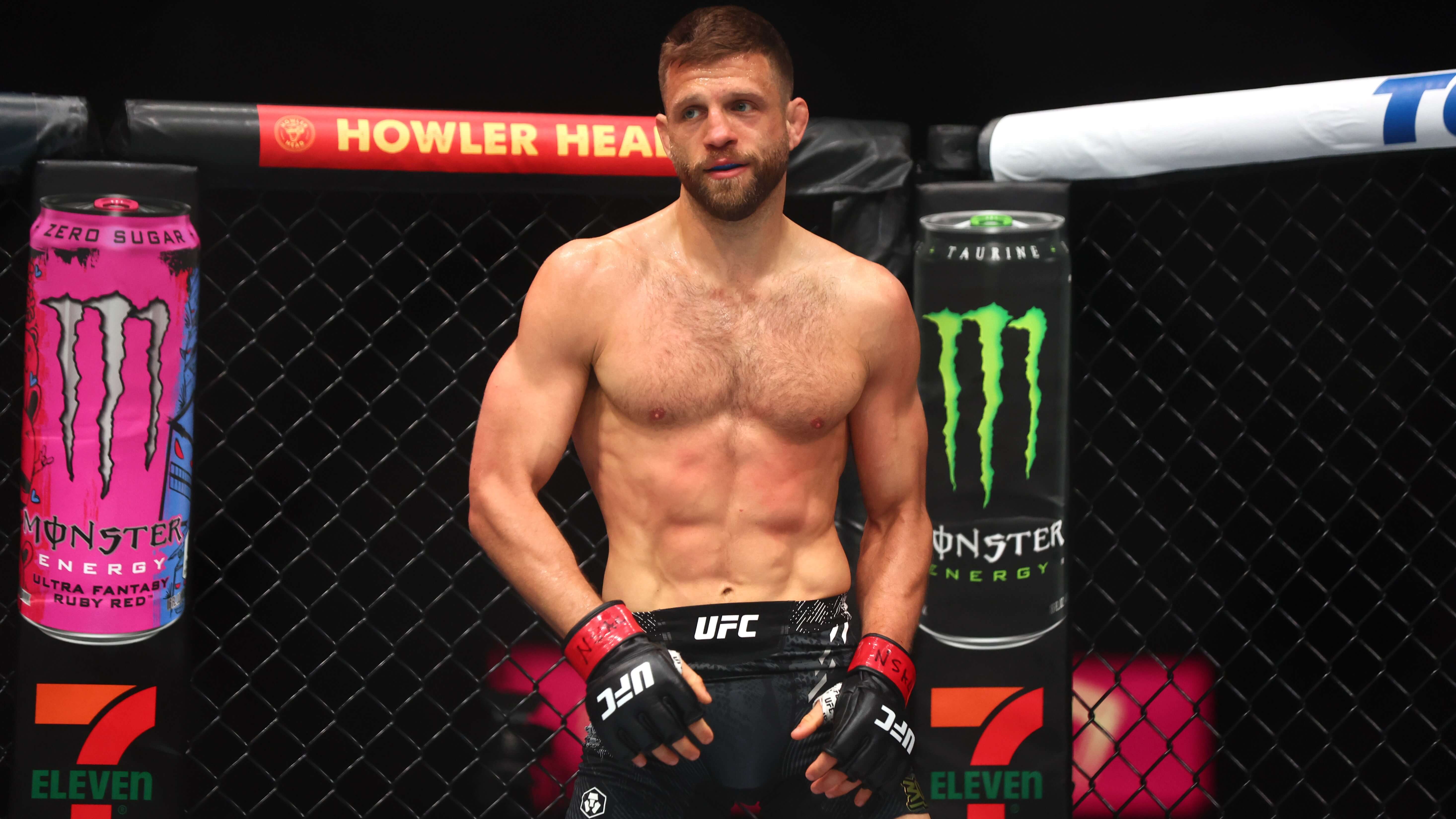 How To Bet - Calvin Kattar vs Steve Garcia Predictions, Picks & Odds 