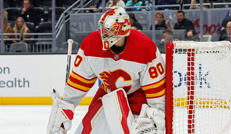 Flames vs Hurricanes Prediction, Picks & Odds for Tonight’s NHL Game