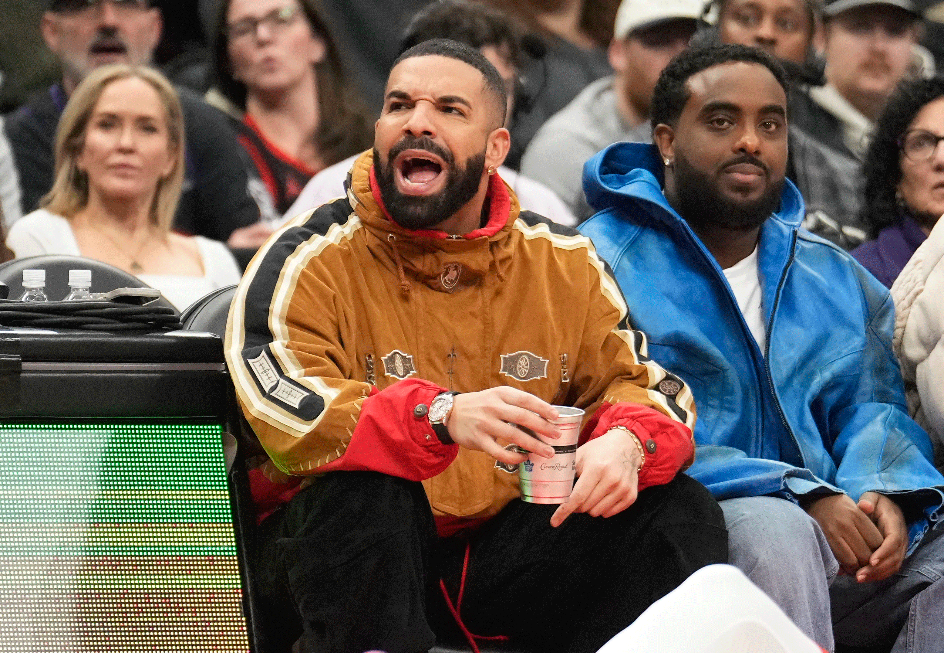 How To Bet - Drake Loses $210K Betting on Ravens Win, Lamar Jackson TD Parlay