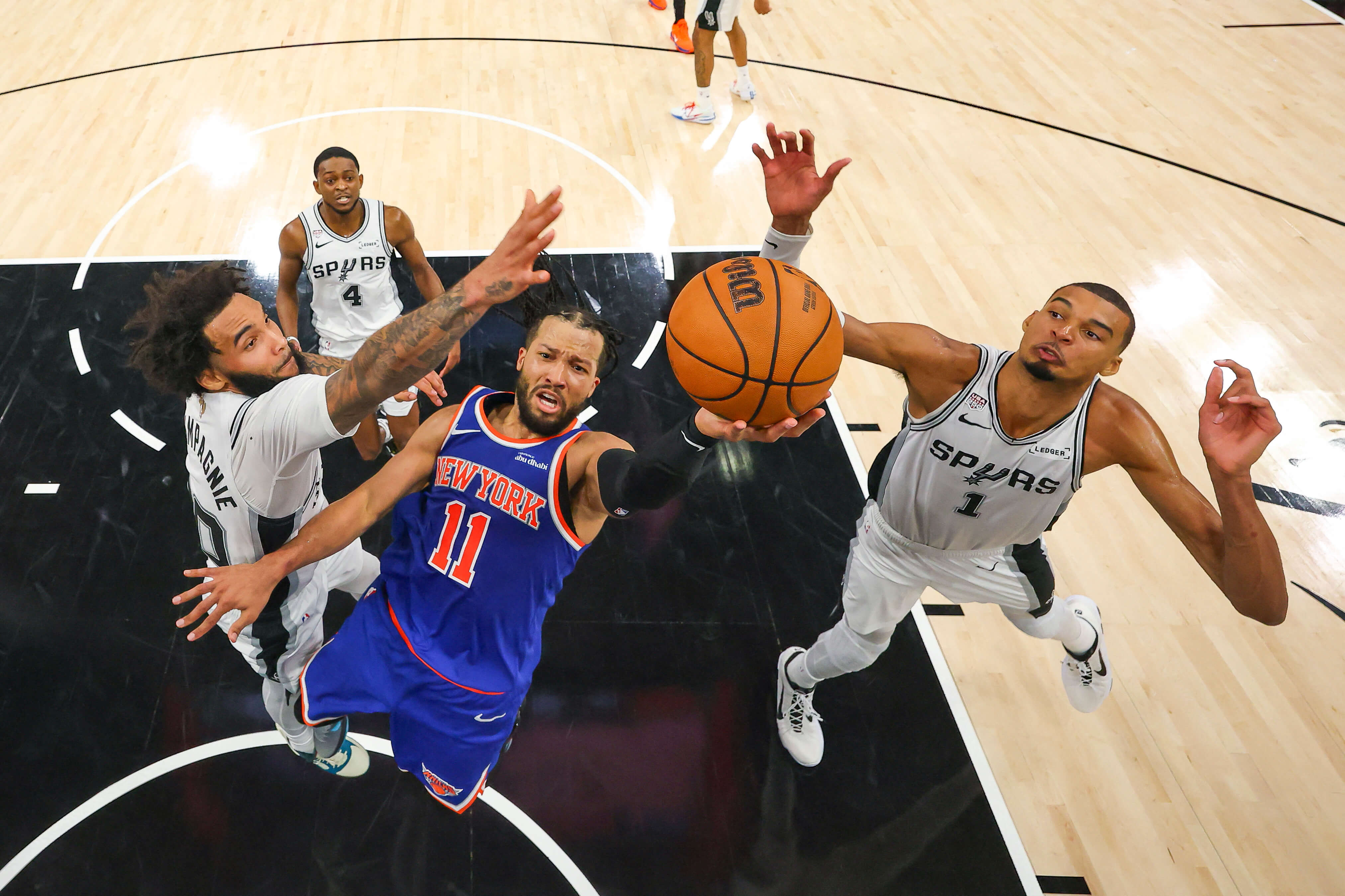 How To Bet - New York’s June Handle Skyrockets, Revenue Plummets Amid Knicks’ Title Run