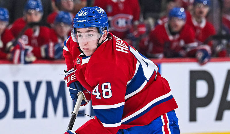 Blackhawks vs Canadiens Prediction, Picks & Same-Game Parlay for Tonight’s NHL Game