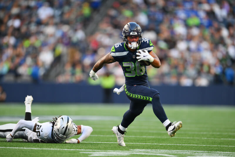 How To Bet - Cowboys vs Seahawks Predictions, Picks & Odds for Saturday's NFL Preseason Game