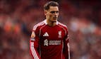 Liverpool vs Man United Predictions, Picks & Odds for Sunday’s Premier League Match