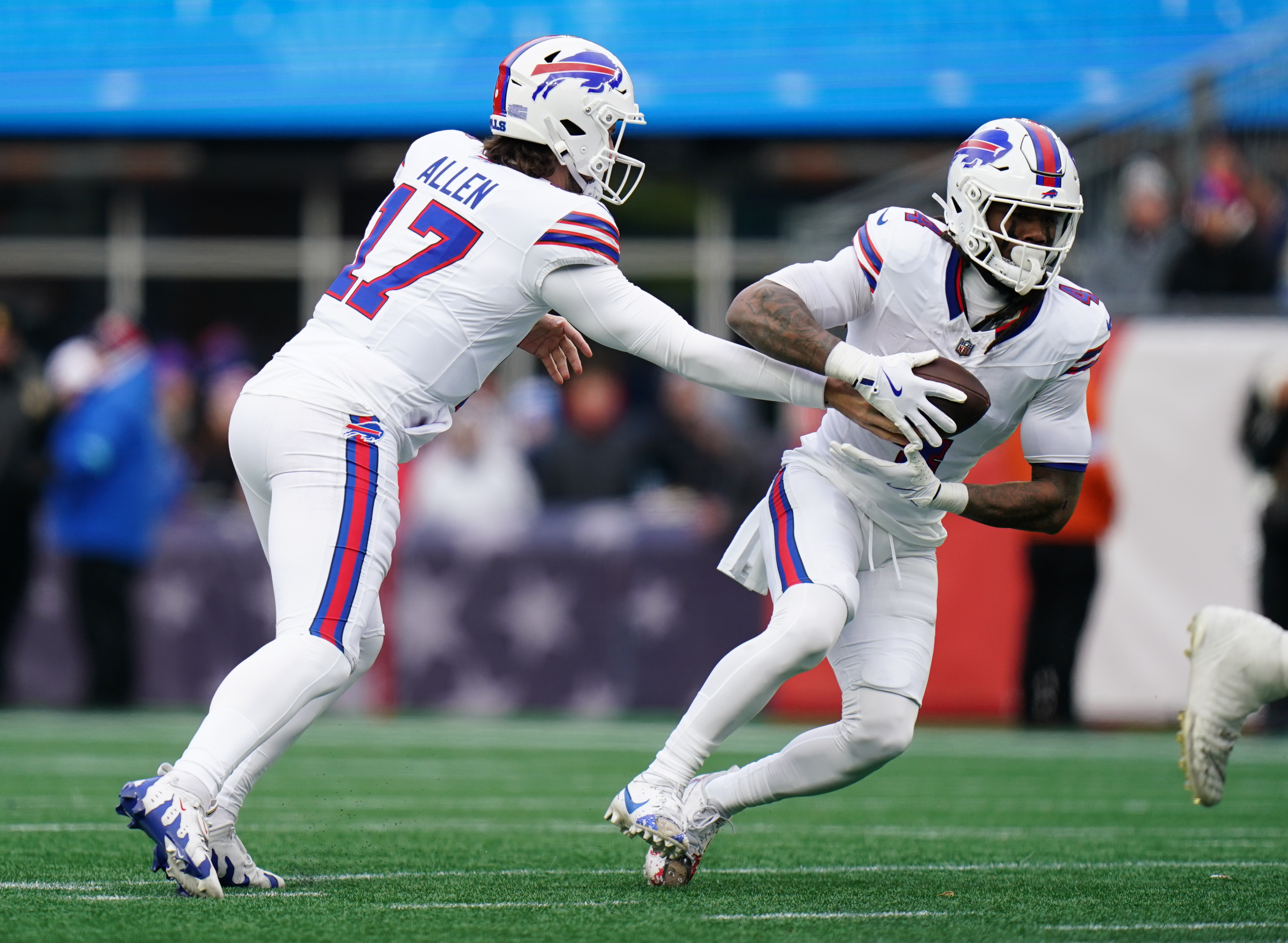 Dolphins vs Bills Predictions, Picks & Best Bets for Thursday Night Football Tonight