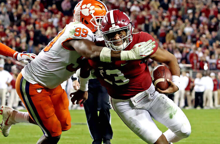 Clemson Tigers Alabama Crimson Tide college football 2021 College Football Win Totals: Alabama, Clemson Lead the Nation