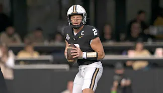 How To Bet - Vanderbilt vs Texas Predictions - Early Picks & Odds for Week 10
