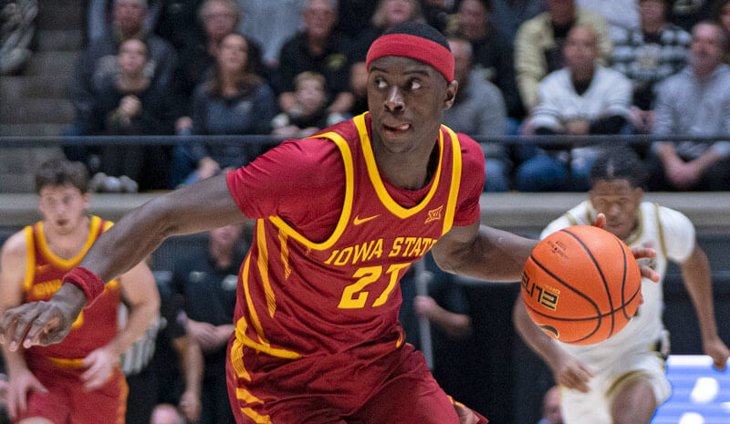 Iowa vs Iowa State Prediction, Picks & Odds for Tonight's College Basketball Game 
