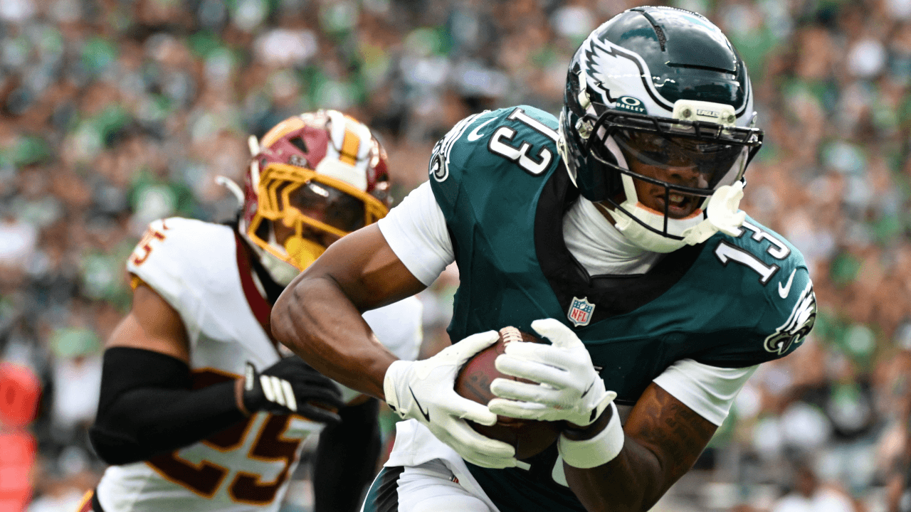 How To Bet - Eagles vs Bears Prop Picks: Monday Night Football 