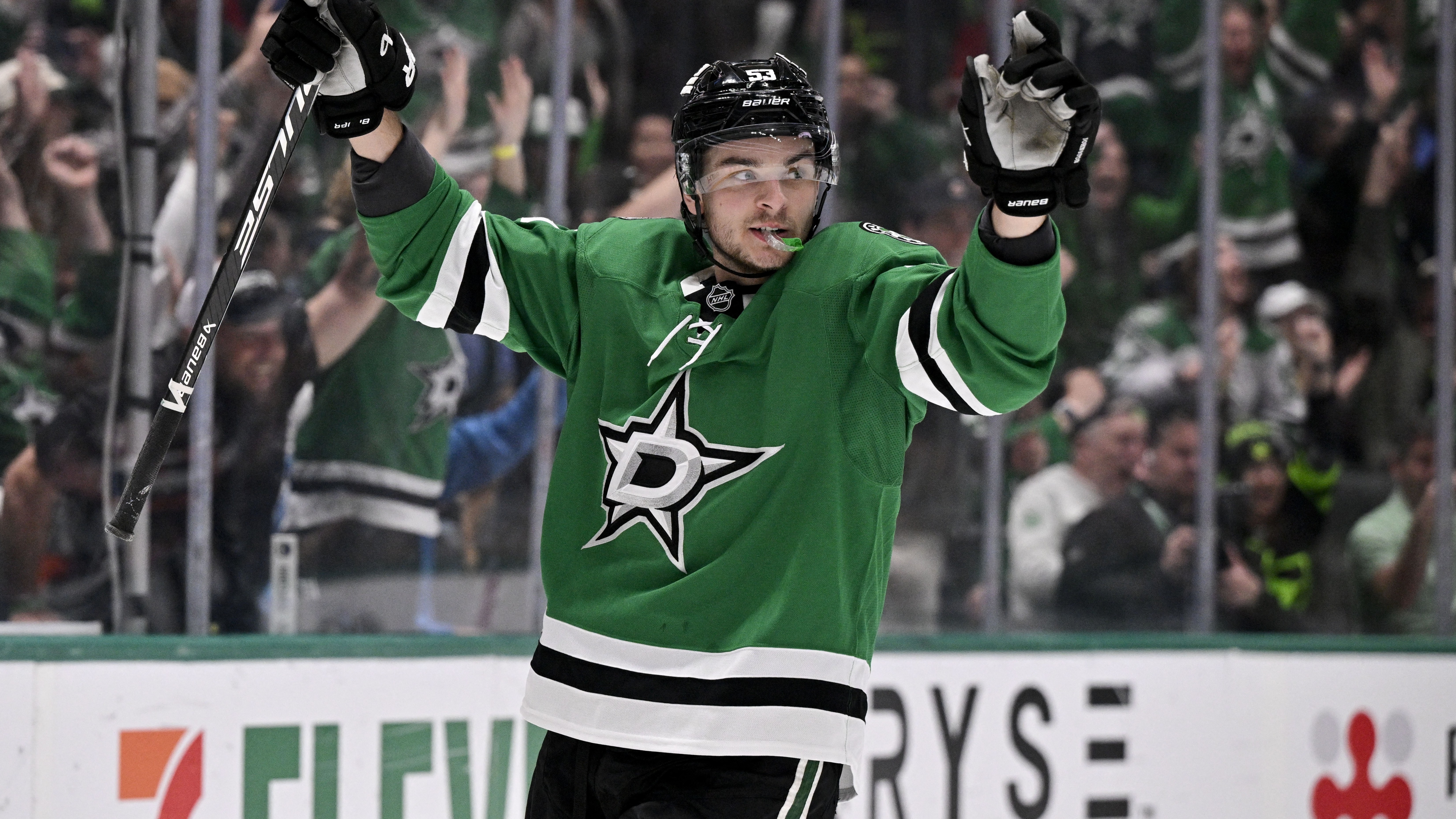 NHL Player Props & Best Bets for Today, March 6: Johnston Shines for Stars