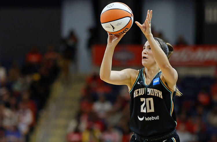 Chicago Sky vs New York Liberty Prediction, Picks, and Odds: Sabrina Does Damage From Deep