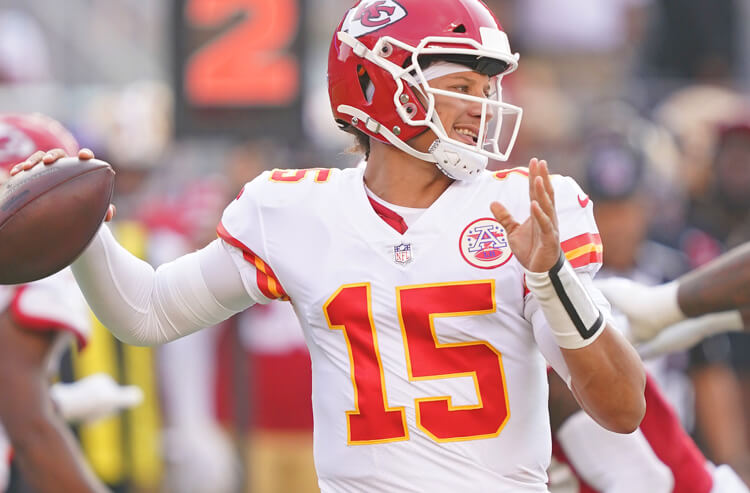 Chiefs vs Cardinals Preseason Picks and Predictions: Mahomes Is Where the Heart Is