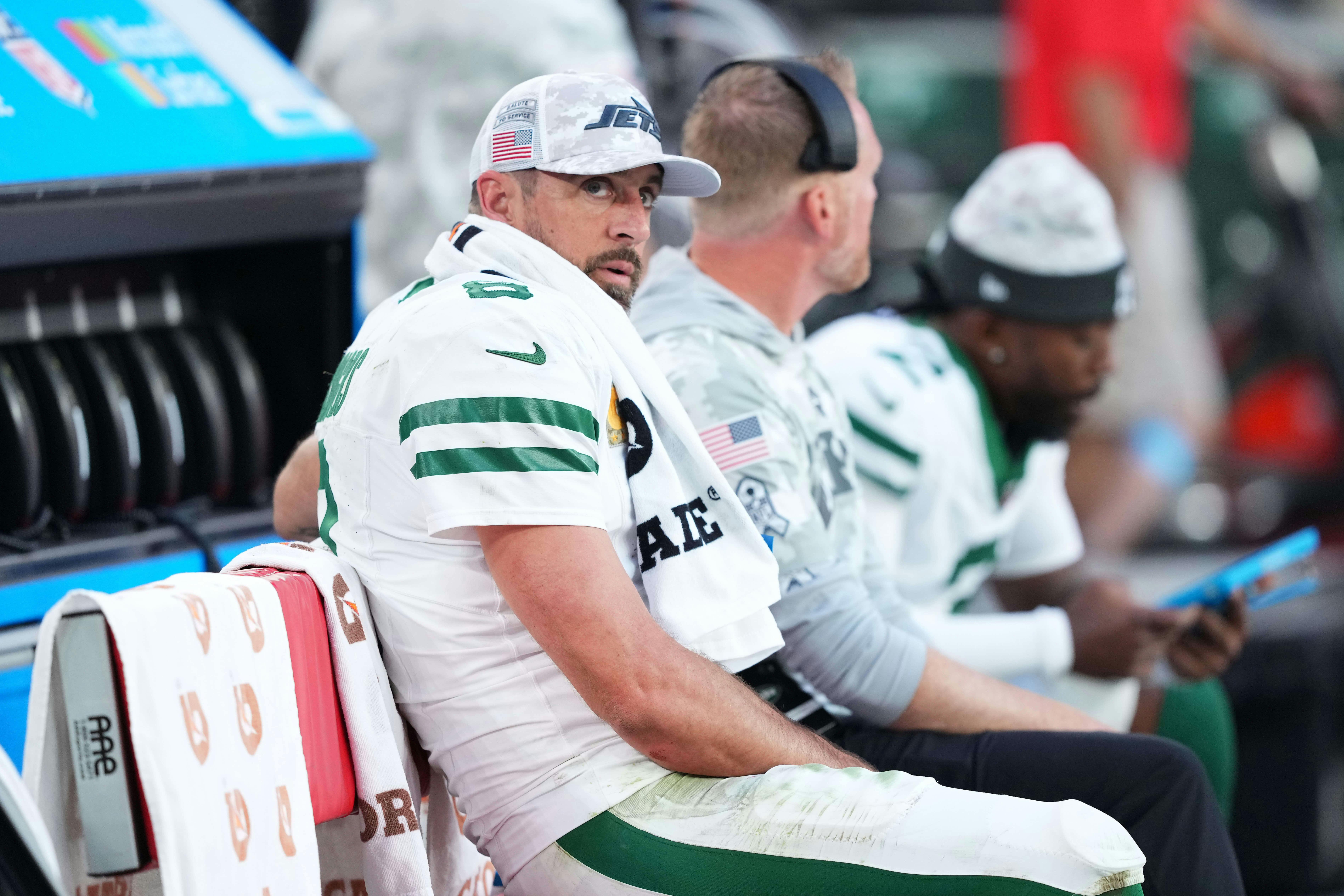 New York Jets quarterback Aaron Rodgers (8) looks on against the Arizona Cardinals during the second half at State Farm Stadium. Mandatory Credit: Joe Camporeale-Imagn Images